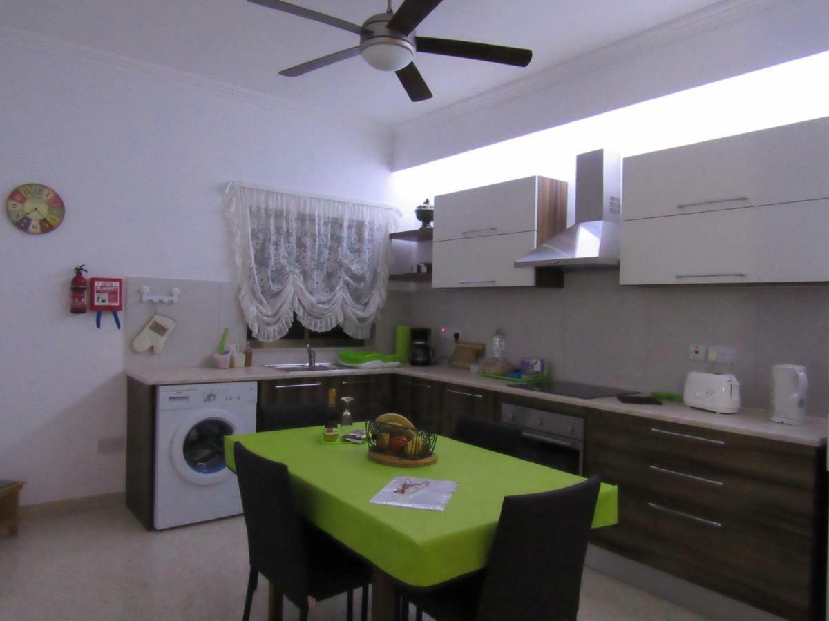 Central Studio Apartment Santa Vennera Exteriér fotografie